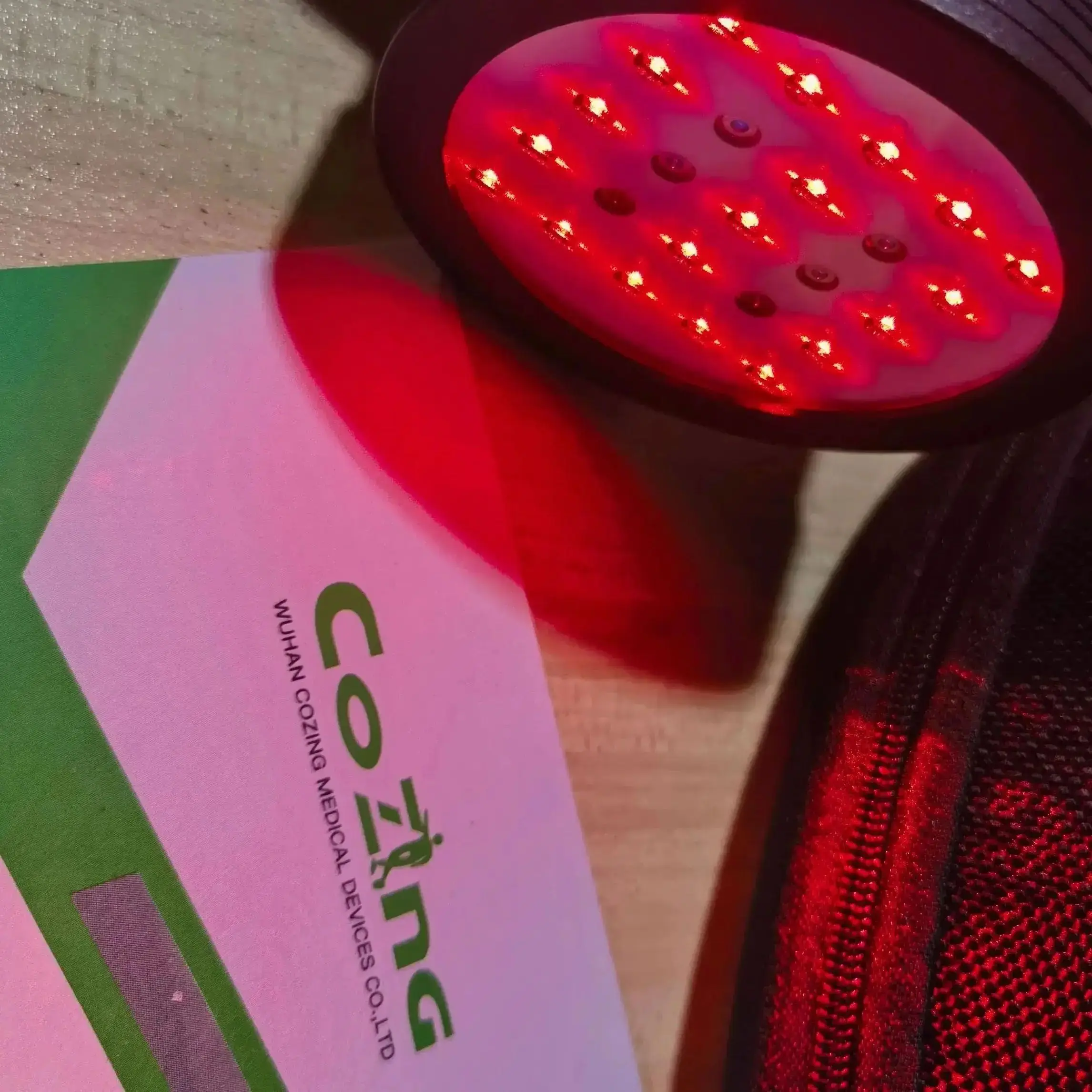 

Усовершенствованное физиотерапевтическое оборудование LLLT для домашнего использования. 25-лазерные диоды. Хроническое боли в спине, шее и воспаление мышц.