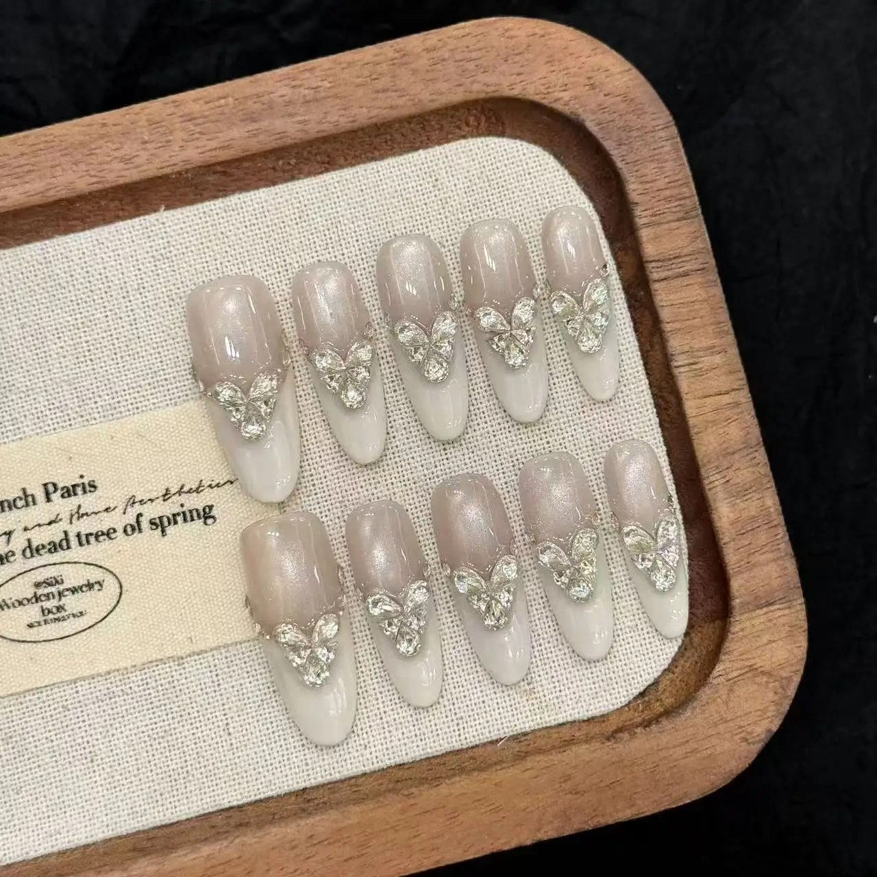 10 stuks high-end Dit puur en elegant ontwerp beschikt over ijsheldere kattenogen en een oogverblindende driedimensionale hartvormige diamant