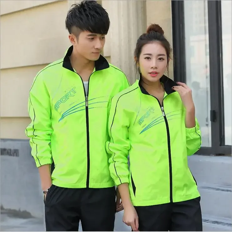 Abbigliamento in tessuto morbido di grandi dimensioni tendenza giovanile ricreazione all'aperto Abiti Uomo Donna coppia sportiva Uniforme Abbigliamento da ballo quadrato scolastico