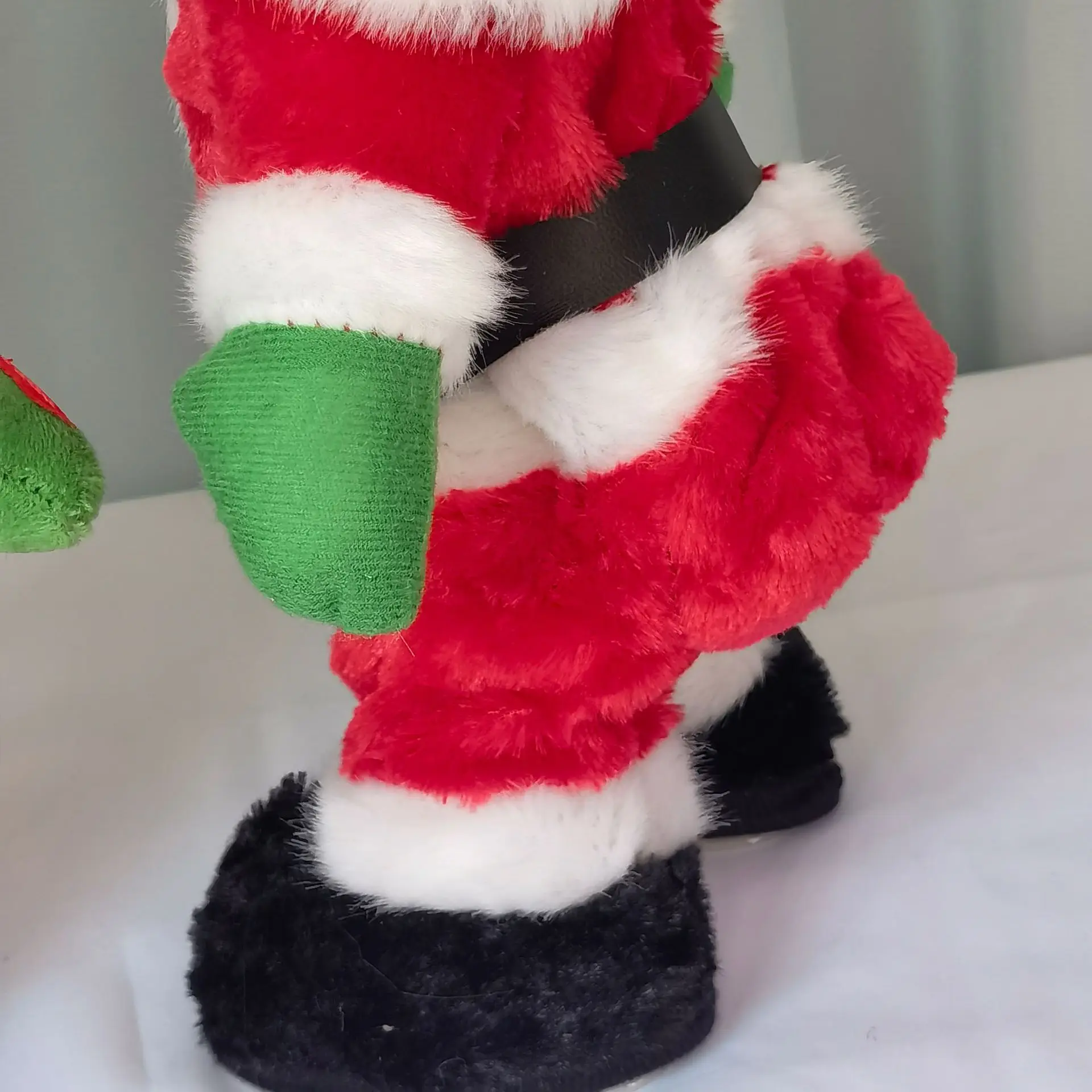 ​​​​​​​Musical Dancing Santa Claus Funny Butt Shaking Christmas Decoration with Music Novel Birthday Gift Christmas Holiday Fun