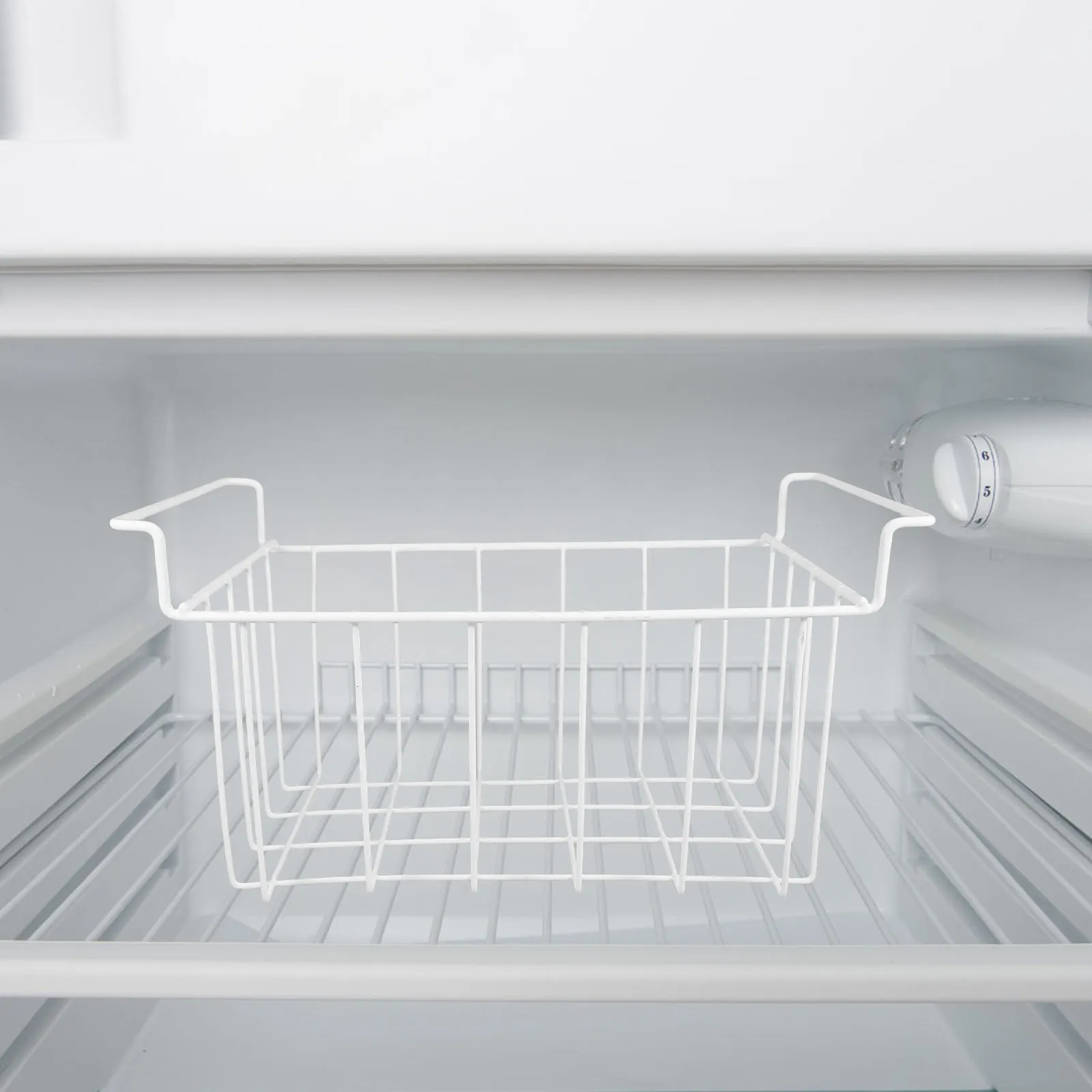 

Wire Container Space-Saving Slide-Out Metal Basket For Chest Freezer Organized Storage Breathable Mesh Multi-Purpose