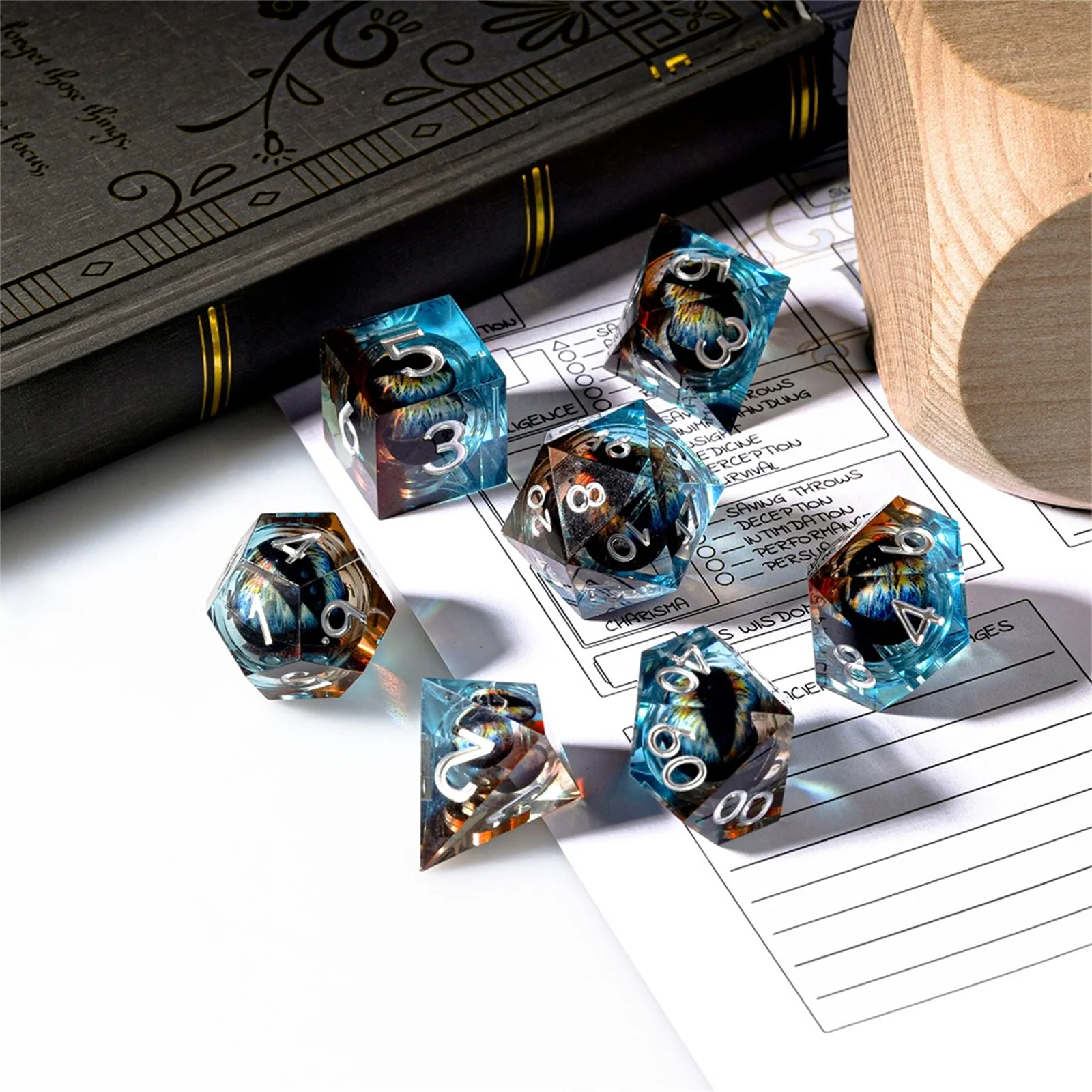 

1-7Pcs Black White Dargon Eye DND Dice Set Cat Eye Liquid Core Sharp Edge Polyhedral Resin Dice for Multi-Sided RPG D6~D20