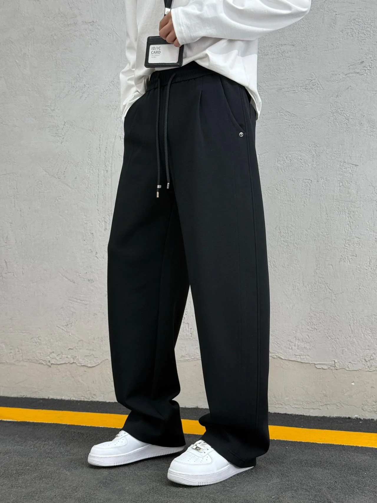 

Loose Fit Straight Leg Cloud Air Layer Sports Dstring Wide Leg Pants Casual Trousers for Young Men Spring Autumn Faion