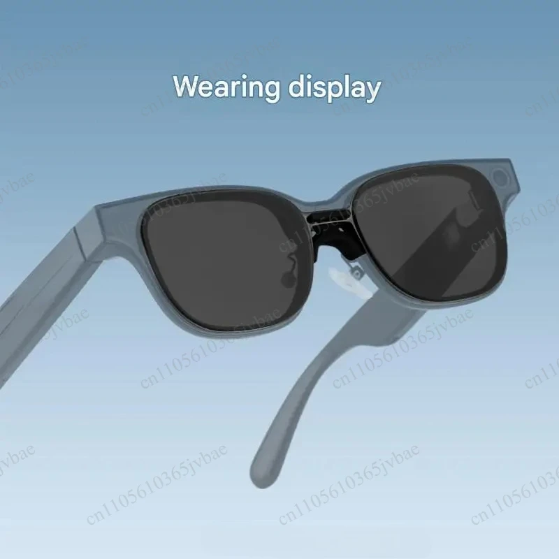 Portable Clip-on Light-shielding Lenses Are Suitable for AR To Resist Ultraviolet Stray Light