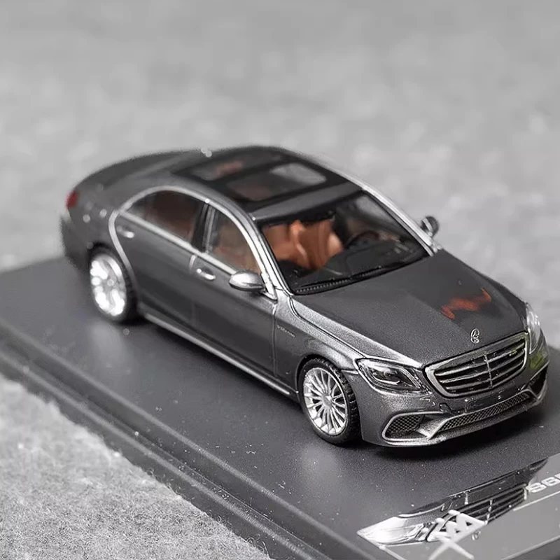 

Литой под давлением оригинальный масштаб 1:64 S65 W222 модель из сплава, имитация классического украшения, хобби, сувениры, коллекция подарков, статический дисплей