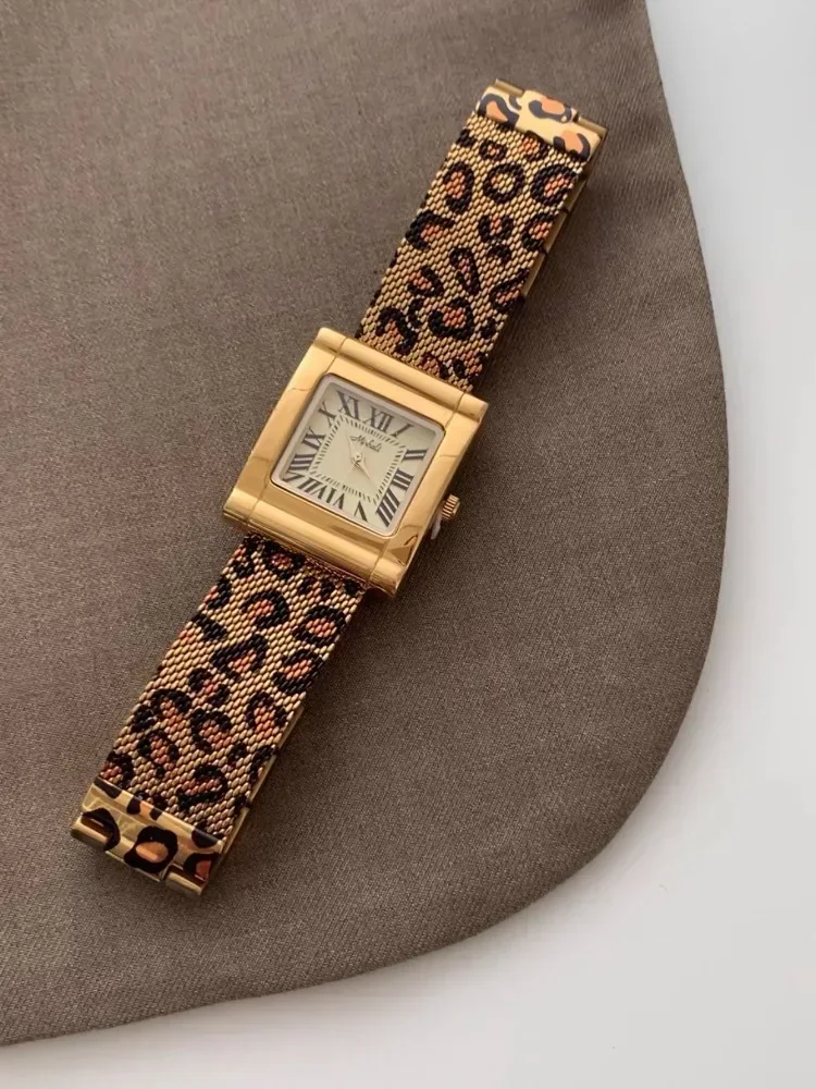 Jam tangan wanita Multi gaya coklat Vintage, jam tangan wanita pola macan tutul Dial persegi, jam tangan Fashion pribadi, jam tangan mewah, hadiah untuk kekasih