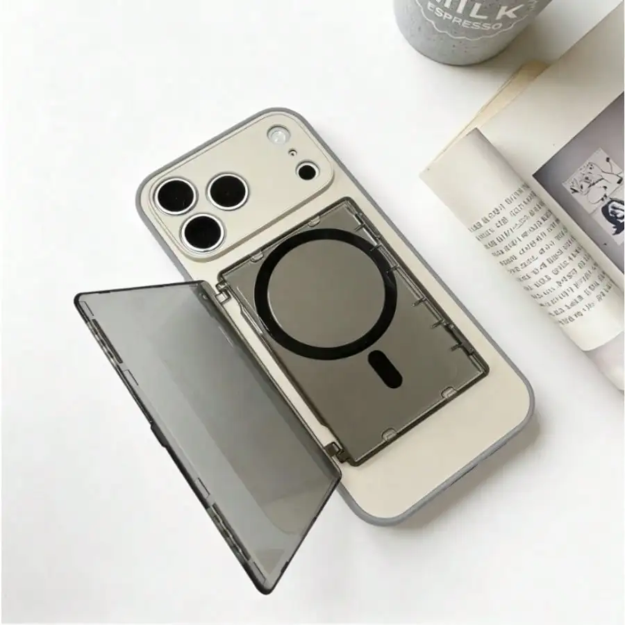 

Открытый магнитный держатель для карт — прочный и долговечный, устойчивый к царапинам и давлению, с кристально чистой поверхностью.