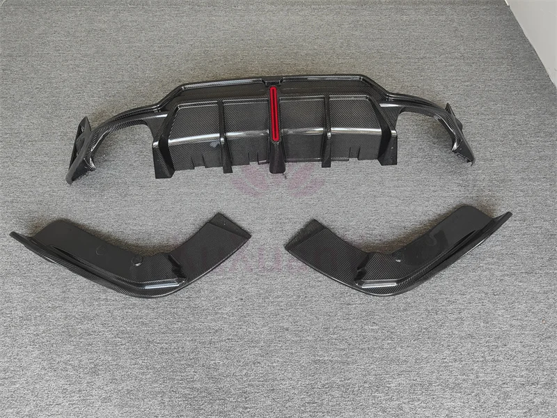 Used for B-MW's new 3 series G20 G28 true carbon fiber A style rear bumper carbon fiber diffuser body kit