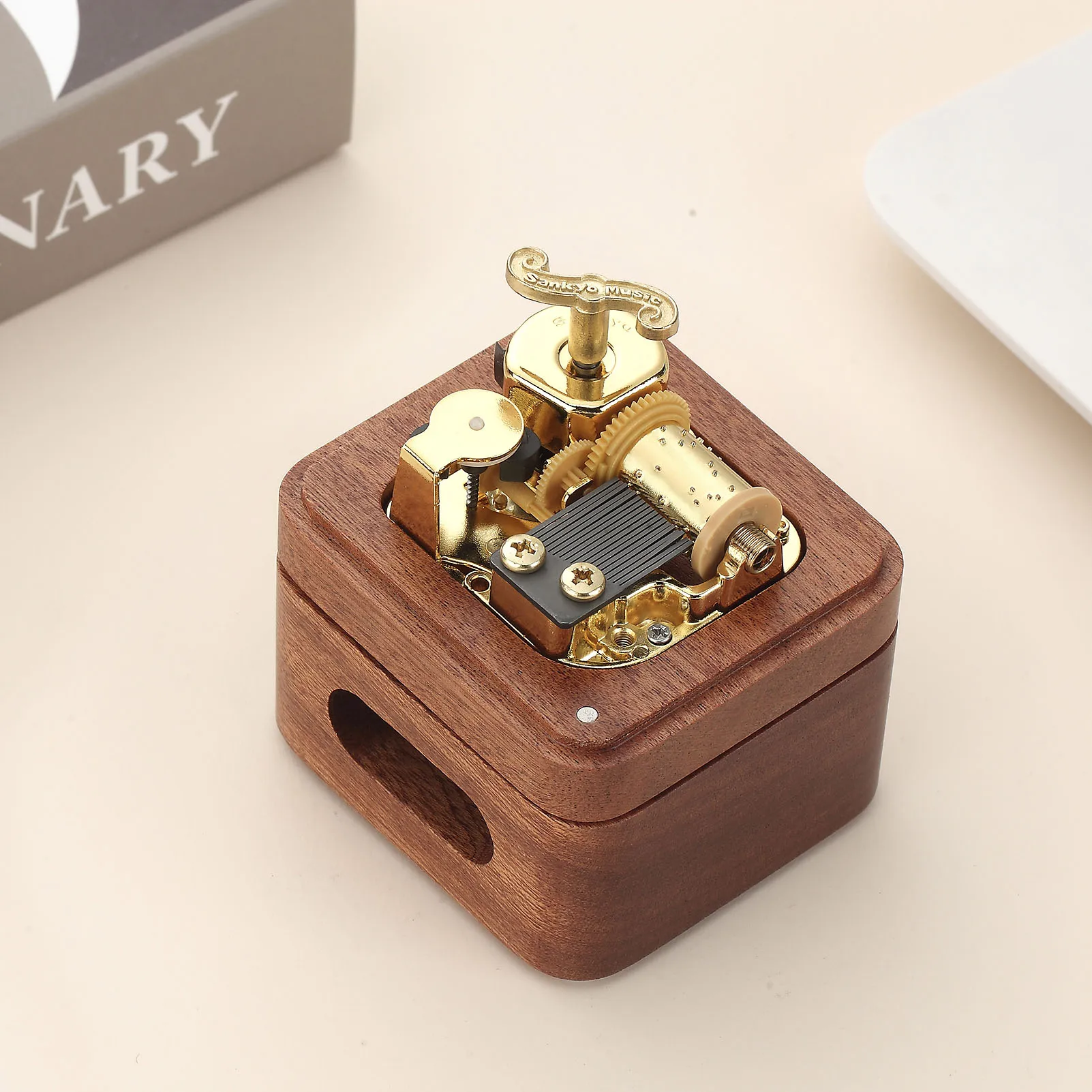 

SOFTALK Come across Solid Wood wooden box Music Box Birthday, Christmas, Valentine's Day Gift