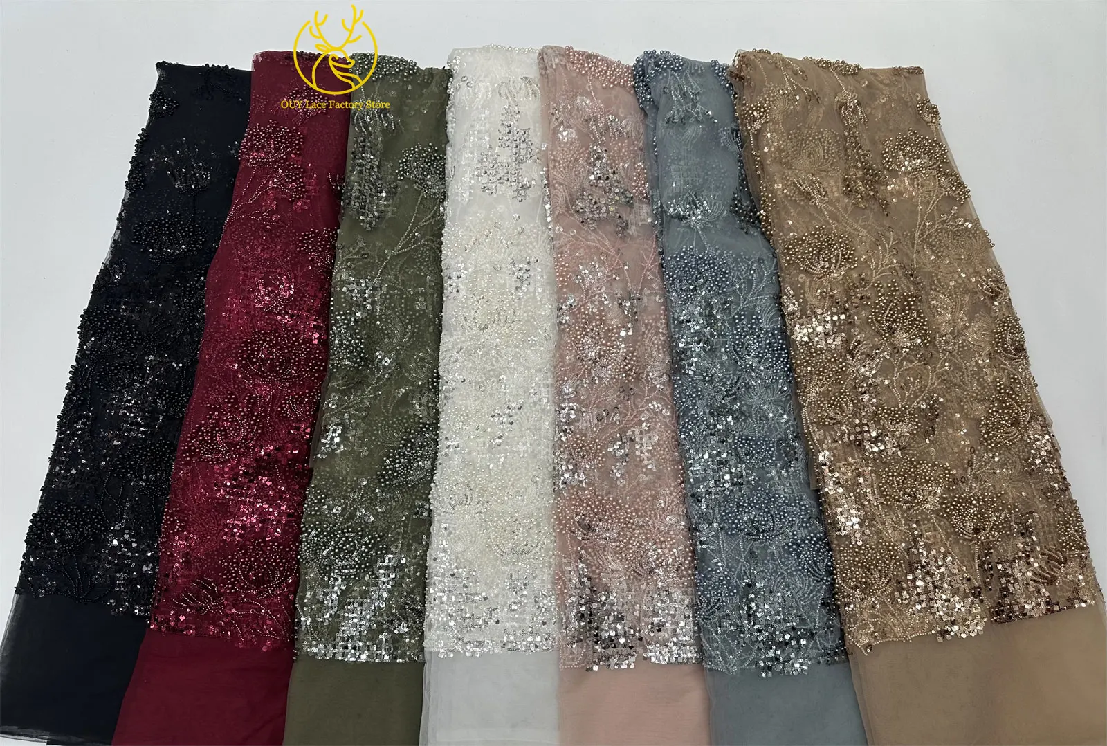 Goldener afrikanischer Spitzenstoff, französischer Mesh-Spitzenstoff mit Pailletten und Perlen für Party- und Abendkleider, zum Nähen von afrikanischen Spitzenstoffen für Damen – Detail 3