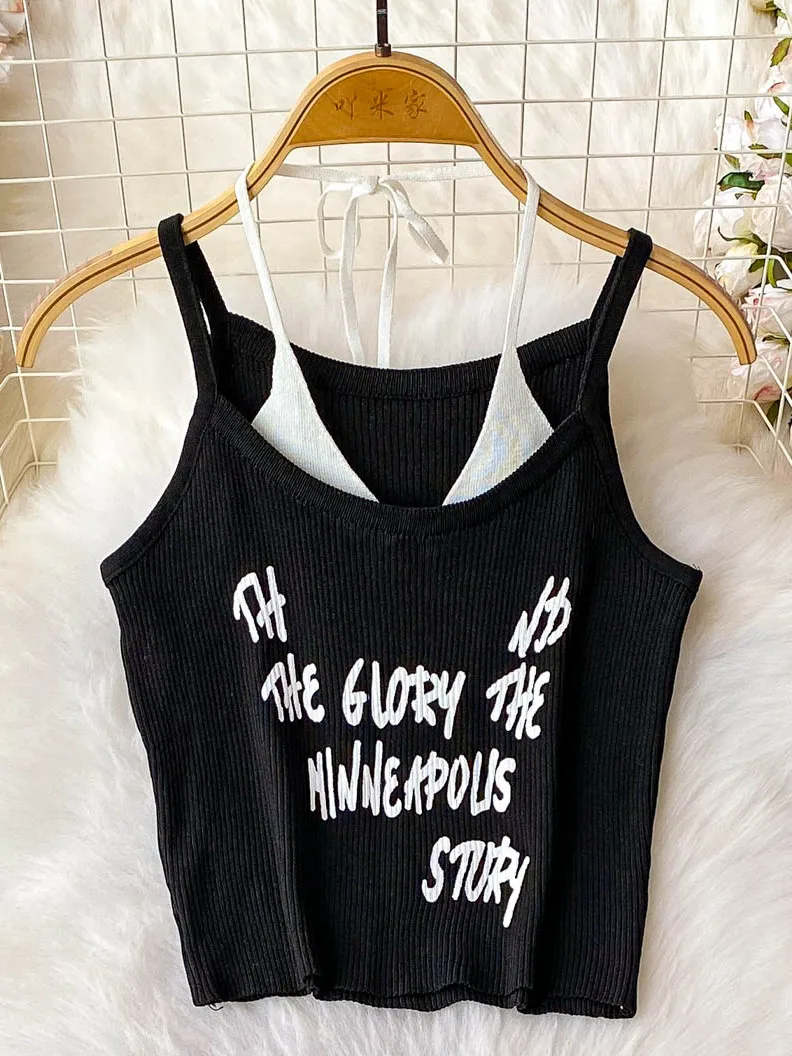 퓨어 디자이어 섹시 니트 스트랩 베스트 여성 여름 레터 프린트 슬림핏 숏탑 스플라이스 디자인 출퇴근 스타일 레귤러 두께