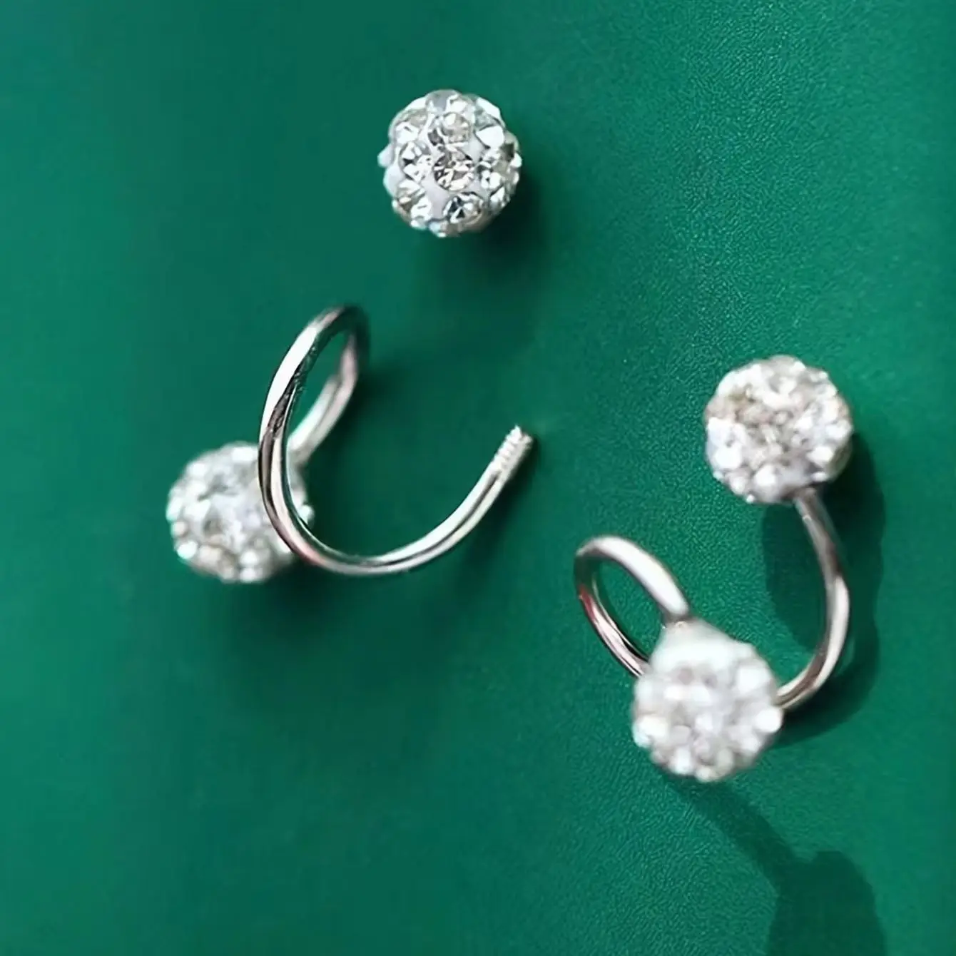 2026 New fashion luxurious spherical earrings for women with screw style S-shaped earrings suitable for daily wear