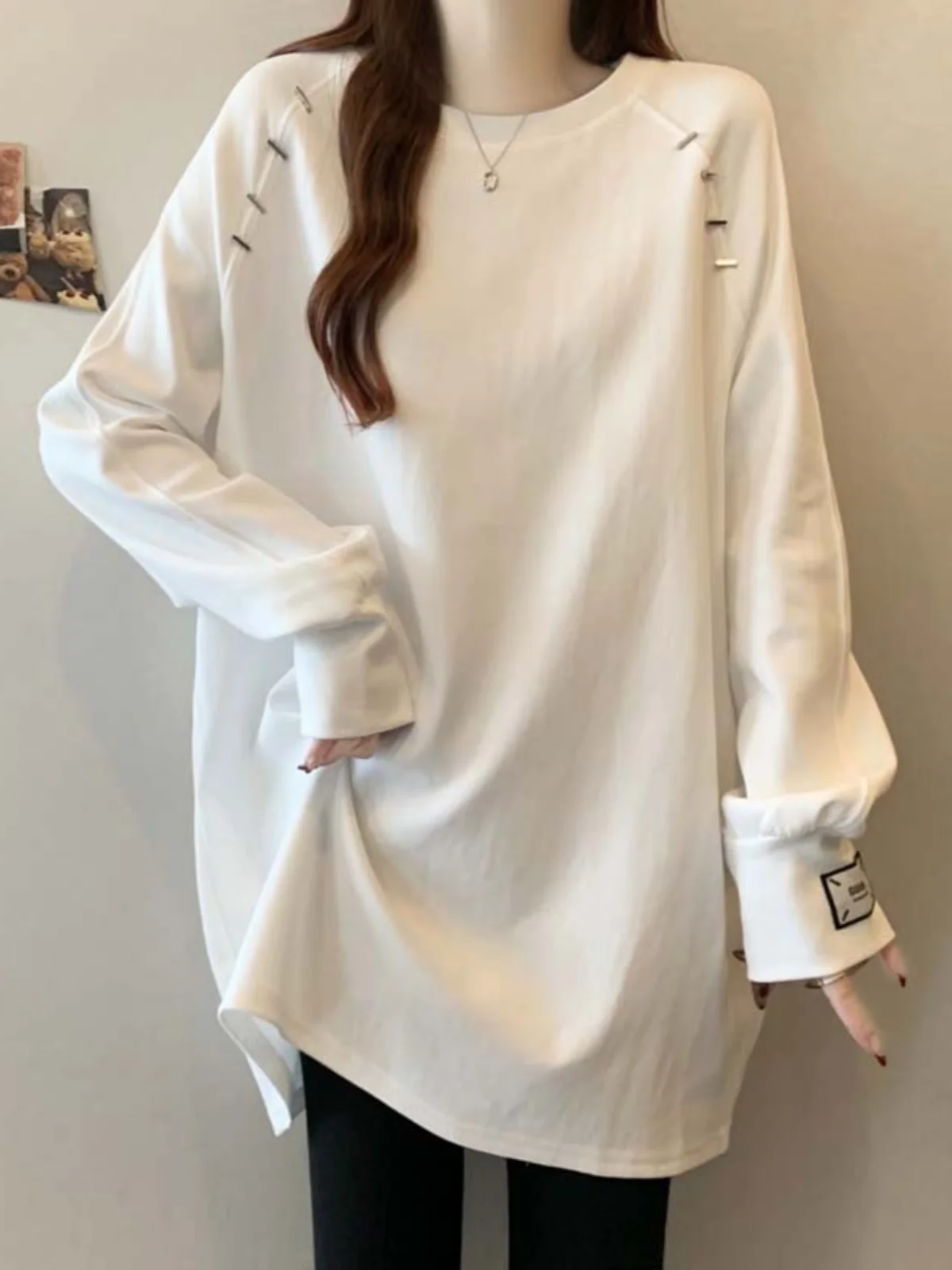 

Женская удлиненная толстовка больших размеров с длинным рукавом на пуговицах, свободного кроя, для весны и осени, комфортная, повседневная, средней длины, прикрывающая бедра