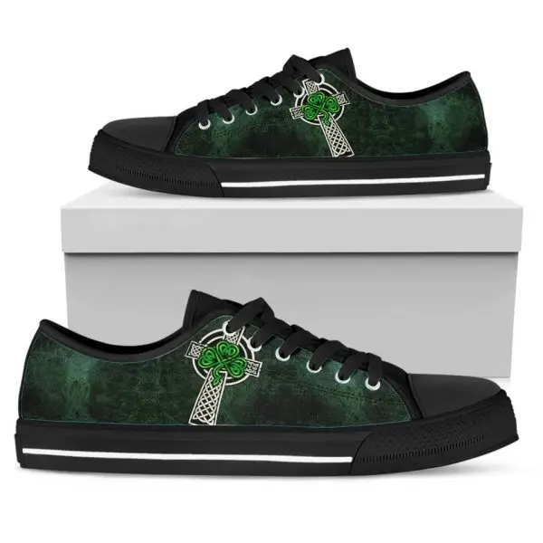 Hot Celtic Cross & Shamrock Skew Style Irish St Patrick’s Day Man Woman High Quality Lightweight Fashion Low Top Canvas Shoes