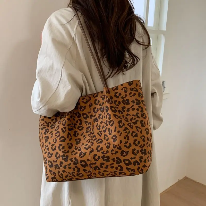 

Hot Girl Leopard Print Tote Bag Women Retro Faux Suede Large Capacity Shoulder Bag Ladies Fashion Luxury Design Underarm Bag New
