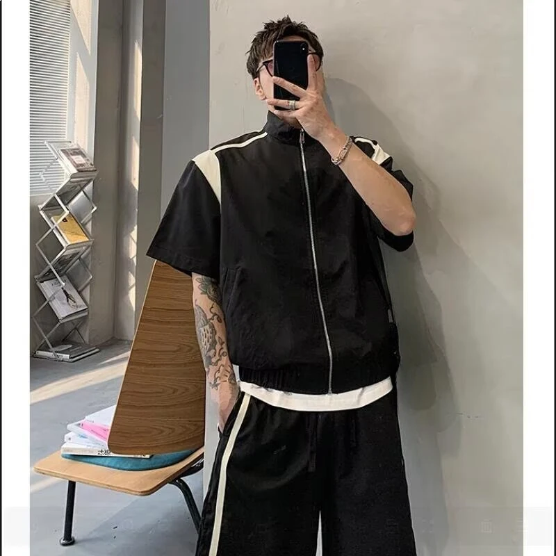 

2026 Men American Splicing Two Piece Set Summer Zipper Stand Collar Half Sleeve Jacket Black Loose Five Points Pants