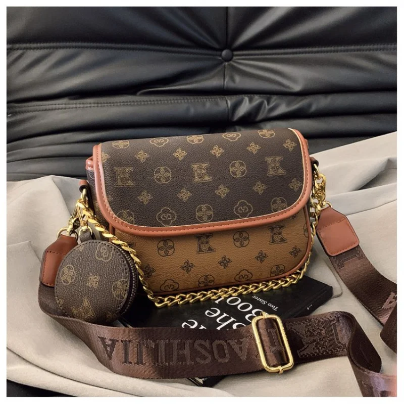 

Women Large Beach Bag Canvas with Mesh Pockets Spacious Suitable for Beach Trips and Pool Parties