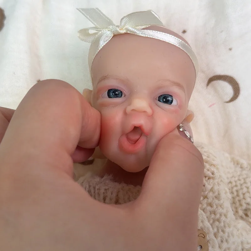 

8 Inch 20cm Mouth Can Open Handy Baby Charlie Siliocne Cute Baby Girl Doll for Children