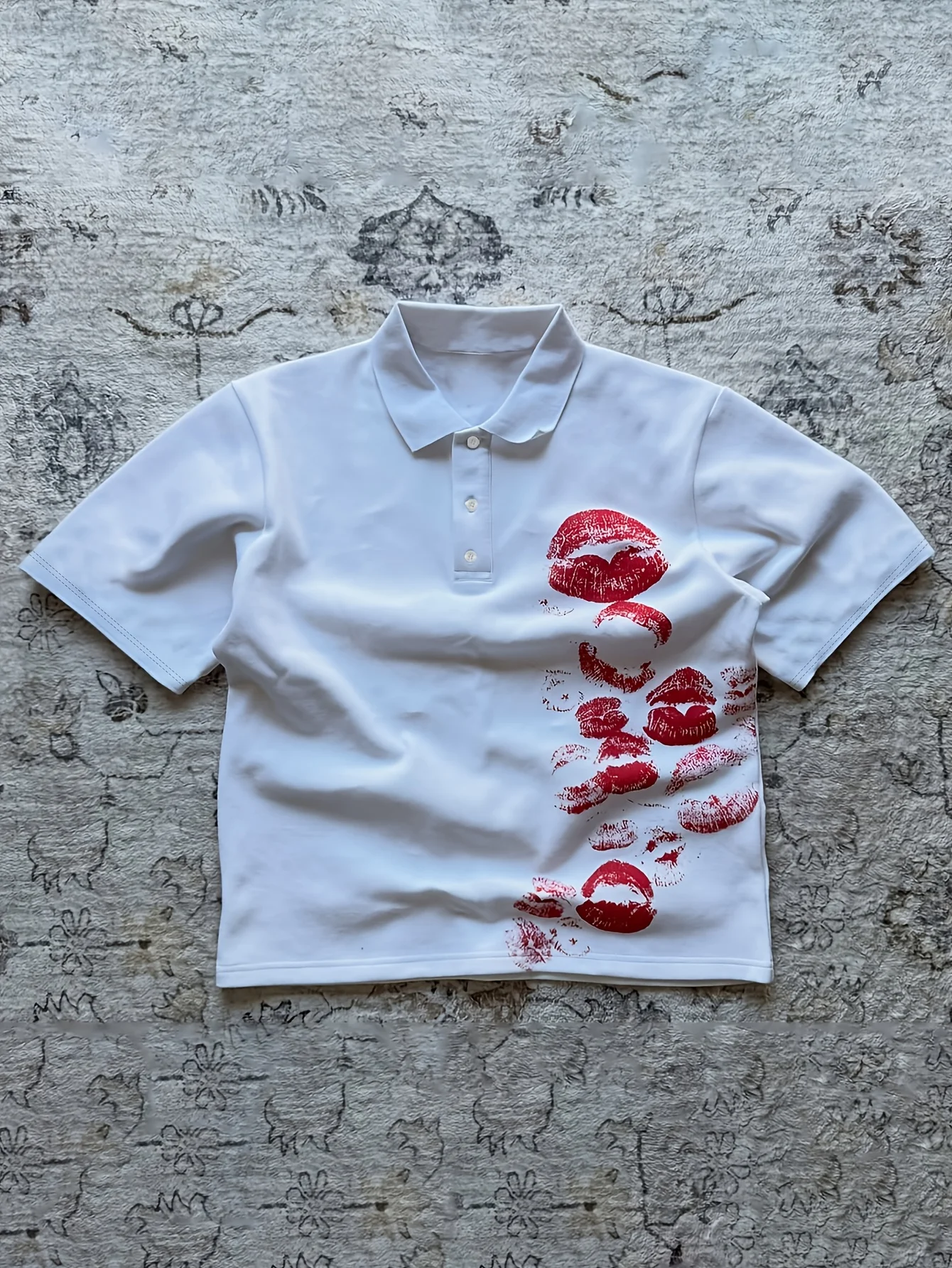 Men's Summer Retro Classic Versatile Collared Short-Sleeve Polo Punk Style Printed T-Shirt Kiss Red Pattern Polo Shirt