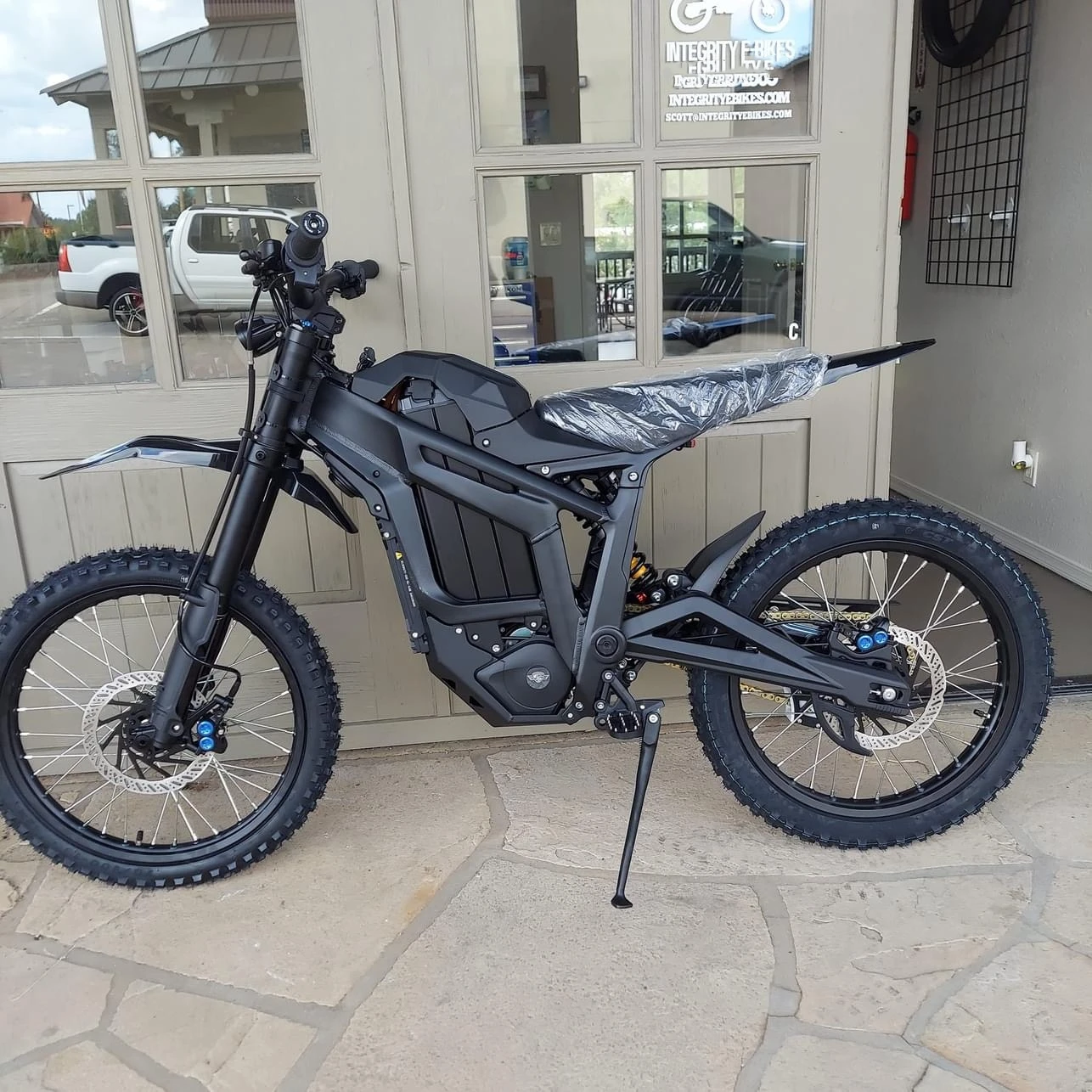 95km/h Electric Off Road Talaria Powerful Racing Sting R Mx5 13000w 72v 40ah Sting Pro Electric Mountain Dirt Bike Motorcycle