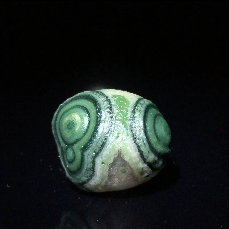 Natural Energy Alashan Gobi Agate Eye Stone Pictographic Like Alien Ornaments Can Be Placed for Viewing&warding Off Evil Spirits