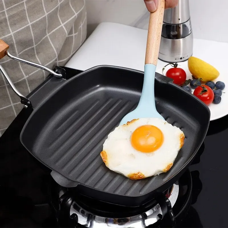 Portable Foldable Frying Pan Baking Pan Anti Scalding Wooden Handle Outdoor Home Thickened Steak Frying Pan Accessories Articles