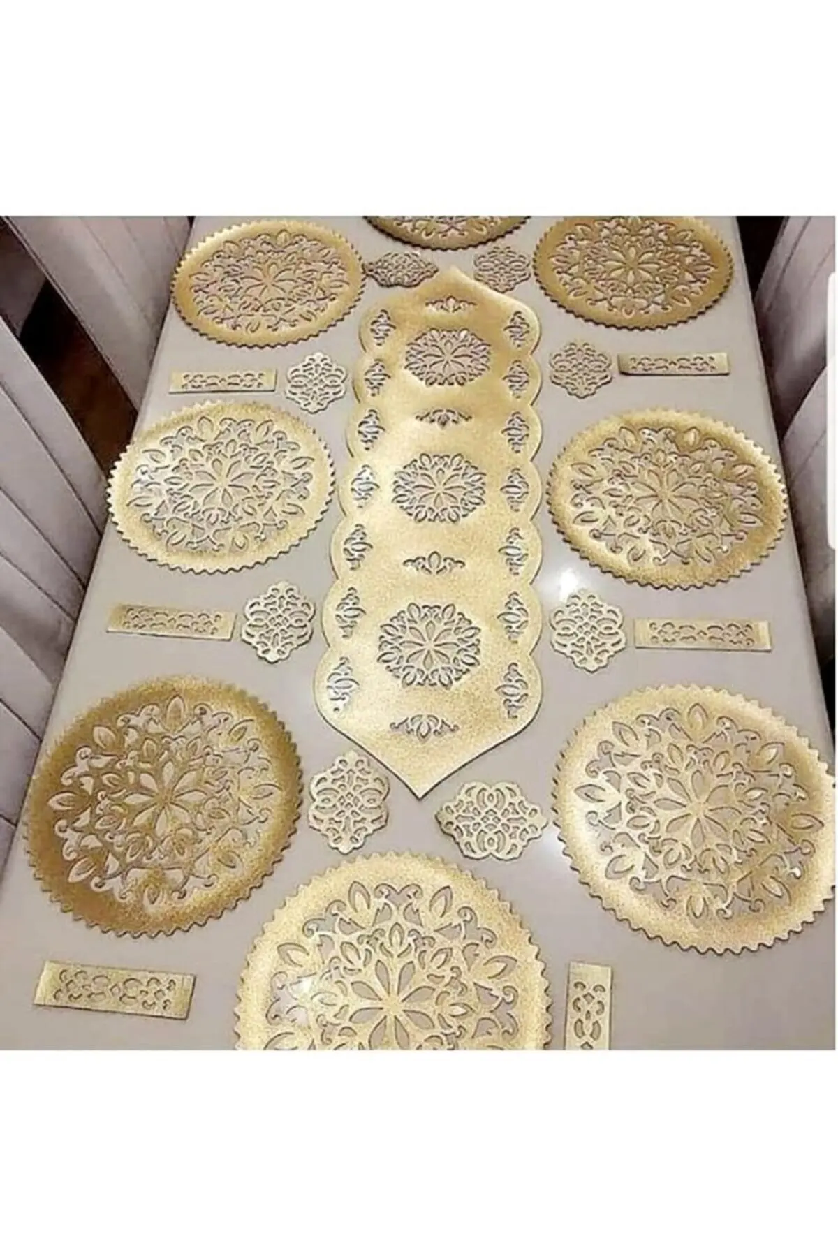 Embroidery 25 Pieces 8 Person Presentation Set Flatware Gold Kitchen Table Accessories Placemats Table Accessories