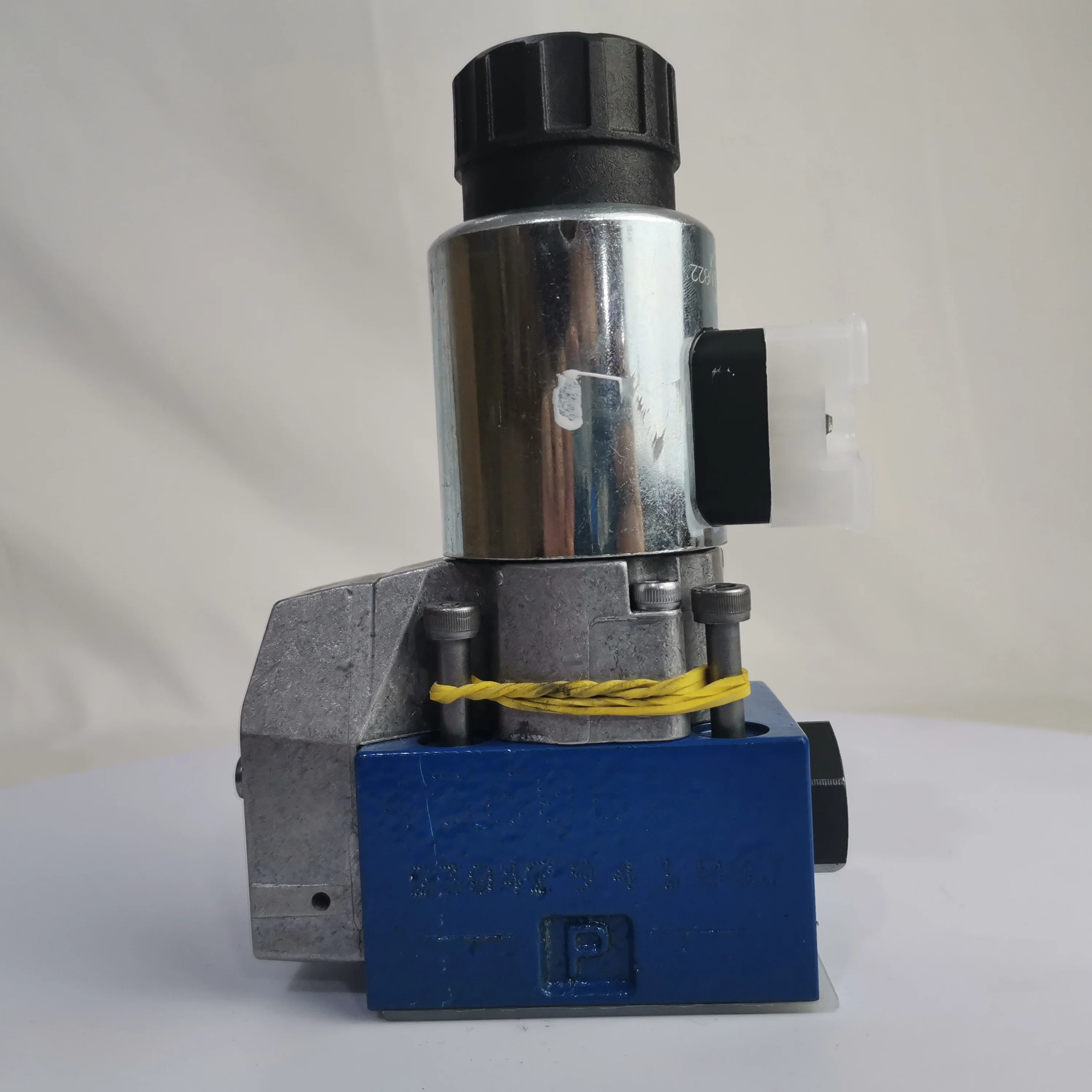 

rex roth hydraulic direction valve m3sew6c3x-420mg24n9k4