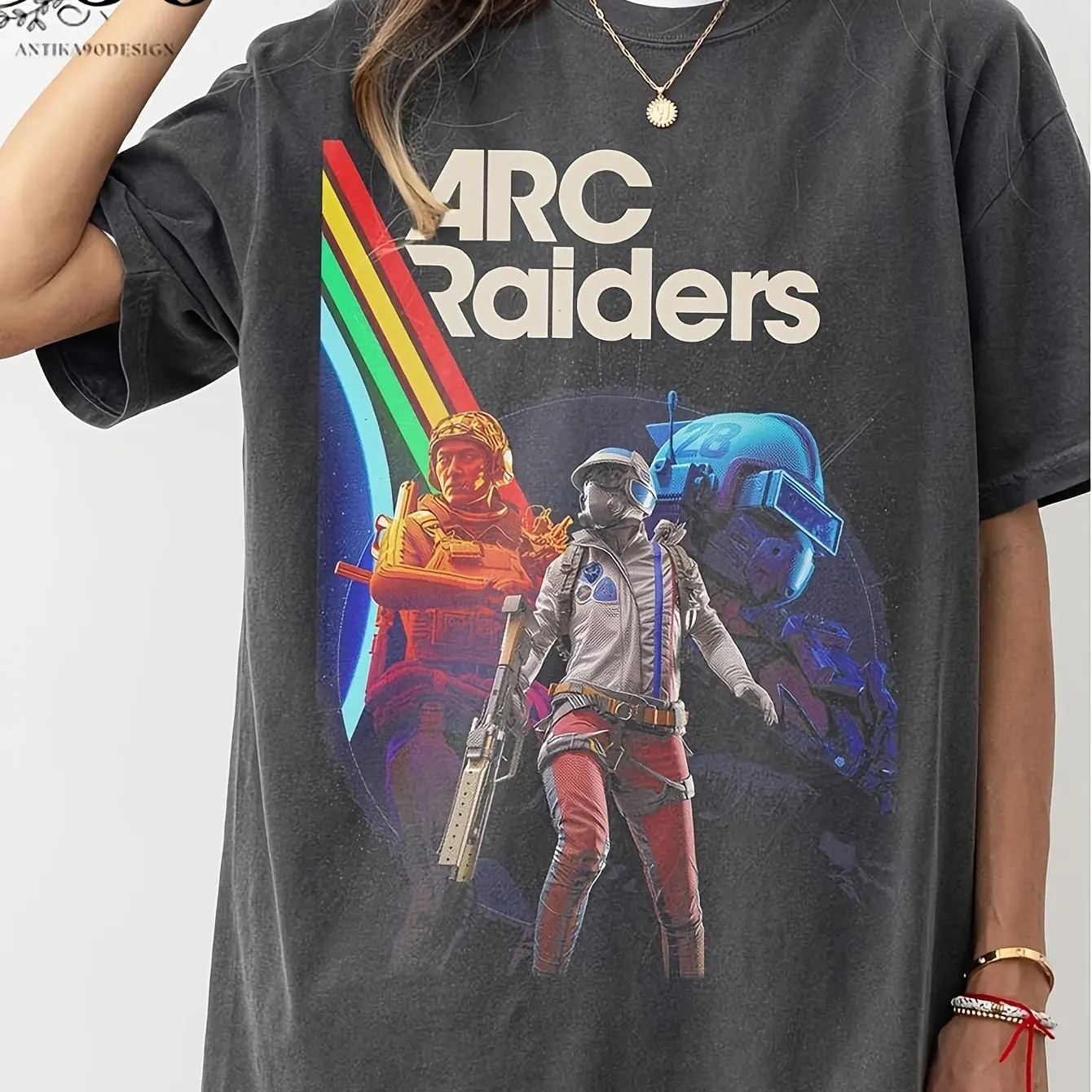 Camiseta de juego retro Arc Raiders Juego de arcade retro Cuello redondo informal Es el regalo ideal para fiestas de arcade y jugadores