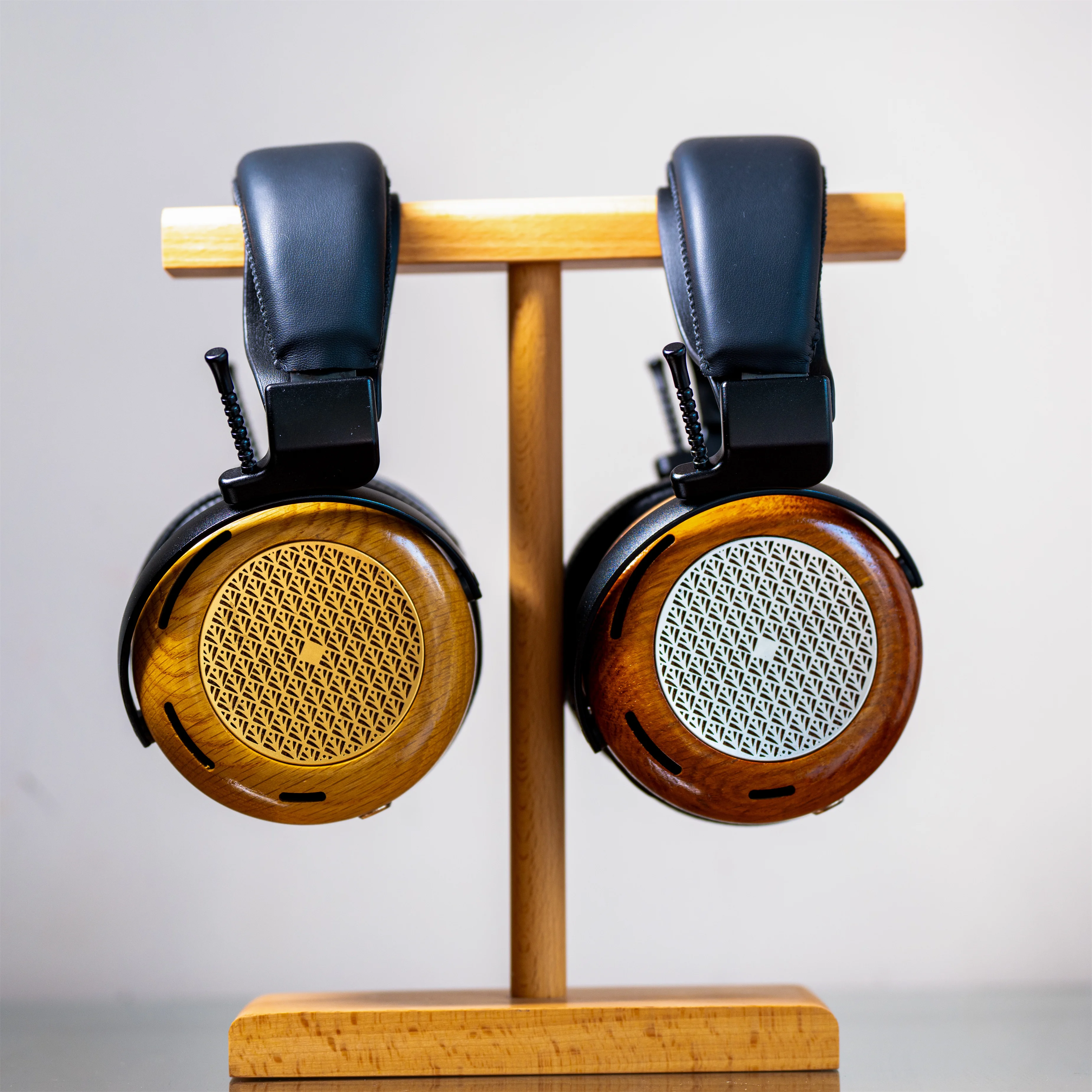 

Geekyaudio Stealth Magnet Planar Magnetic Full-Size Over-Ear Open-Back HiFi Studio Music Monitor Studio Headphones Audiophiles