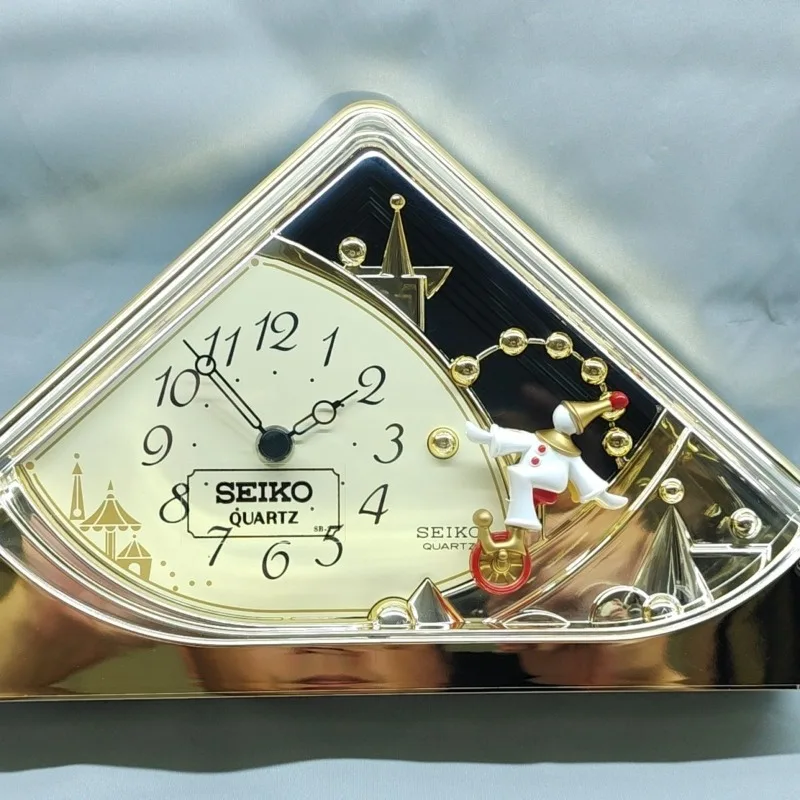 Creative Table Clocks Funny Living Room Desk Clock Bedroom Silent Desktop Clock Modern Home Interior Decoration Accessories