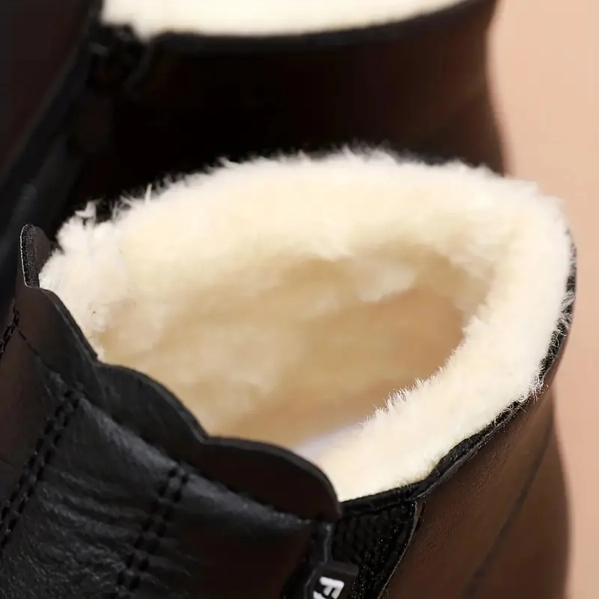 أحذية الأم أحذية قطنية في منتصف العمر شتوية ناعمة سوليد أحذية الكاحل أحذية نسائية كبار السن بالإضافة إلى أحذية جلدية مخملية #6