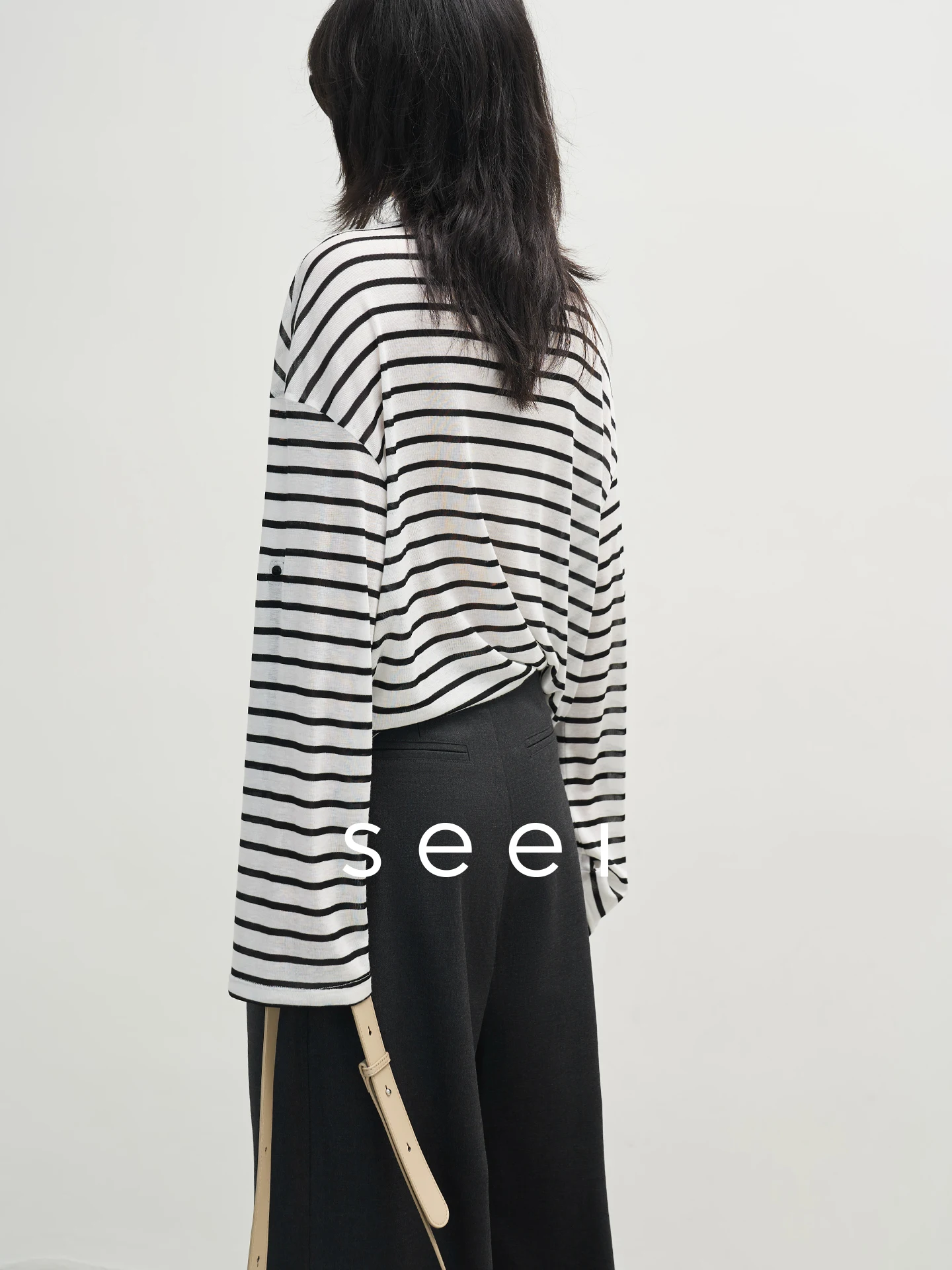 

Женский комфортный шерстяной трикотаж в полоску свободного кроя Seei, осенний, с длинным рукавом, круглым вырезом, стандартной длины