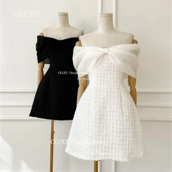 OLOEY Modern Off Shoulder White Black Short Cocktail Dresses Pleats Tulle Bow Wedding Party Dresses Sweetheart Formal Prom Gown