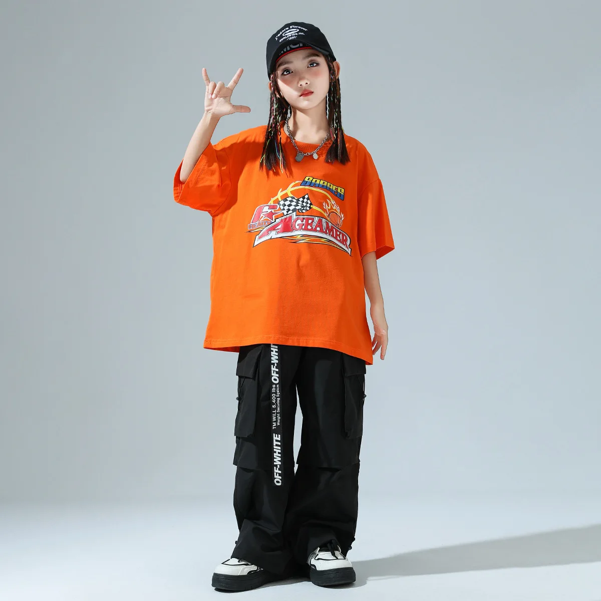 

Детская одежда в стиле хип-хоп, оранжевая футболка с графическим рисунком, черные повседневные широкие брюки-карго с парашютом для девочек и мальчиков, костюмы для джазовых танцев, одежда