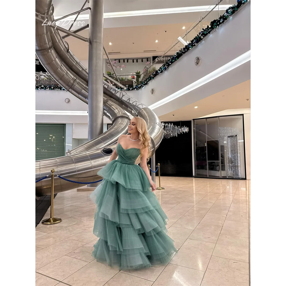 Lucy Tulle Sweetheart Green Ball Gown Princess Prom Dress Romantic Neckline Voluminous Skirt Tiered Robes De Soirée Customized