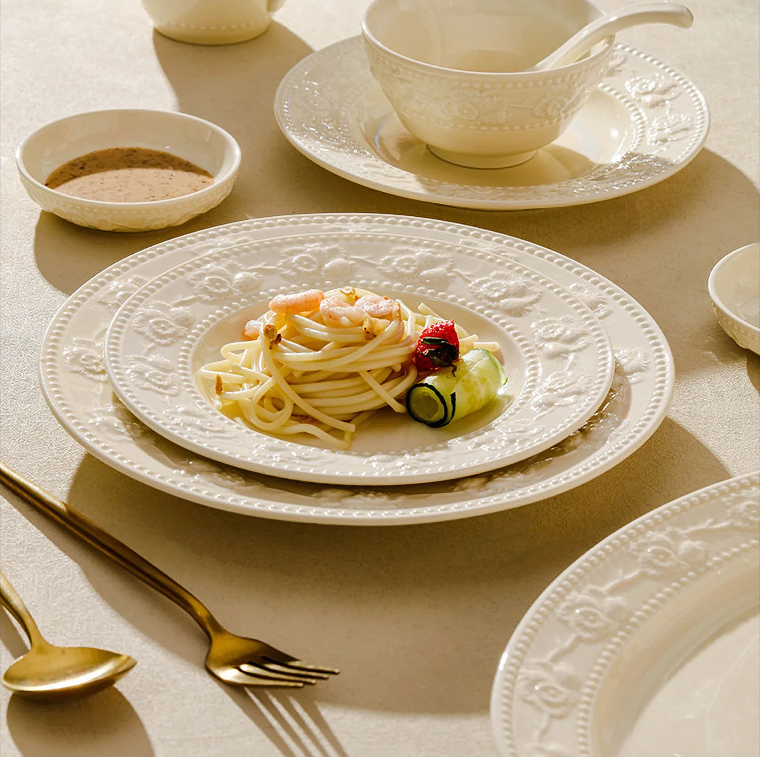 New French Minimalist Style High-Temperature Firing Ceramics Plates Dinner Sets Underglaze Colour Kitchen Tableware Salad Plate