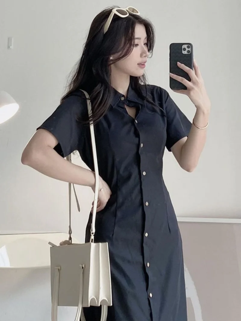 シックなレトロなターンダウン襟シングルボタン半袖シャツドレスウエスト締め痩身ロングスカート女性の夏