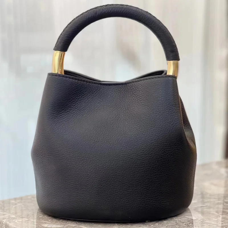 Borsa a secchiello in pelle di grande capacità di moda per le donne Design di lusso borse in pelle bovina di alta qualità borsa da pranzo elegante