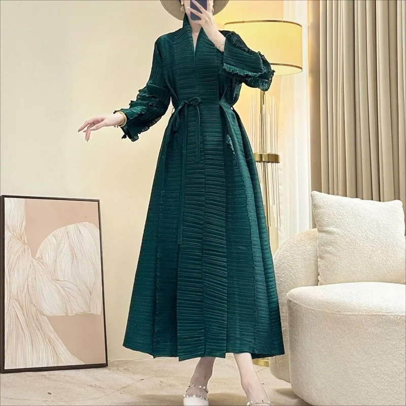 Abaya Robe Miyake Plissee Mode Langer Trenchcoat Damen Neue Langarm Lässige Vielseitige Große Revers Krawatte Dünne Faltenjacke