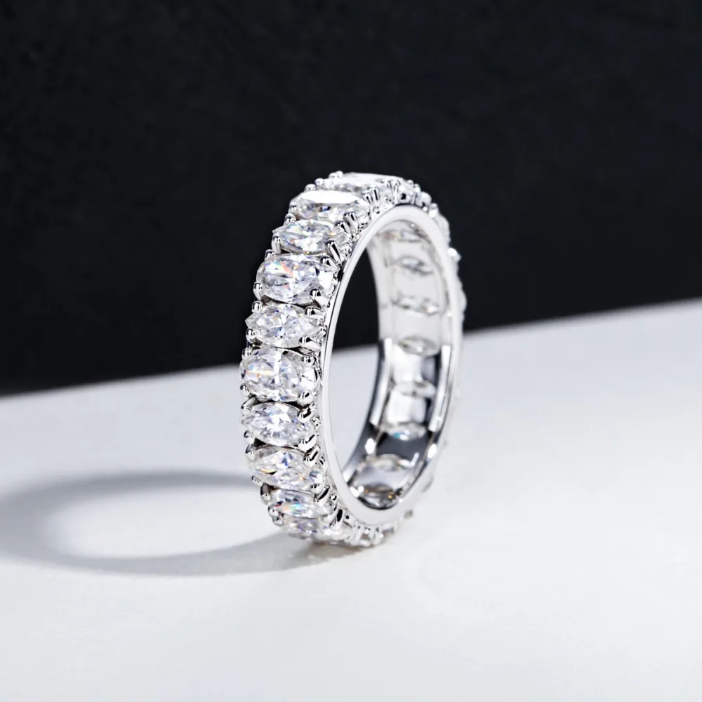 

Luxury Single Row D Color Moissanite Women's Ring - 925 Sterling Silver Wedding Band & Engagement Ring Birthday Jewelry Gift