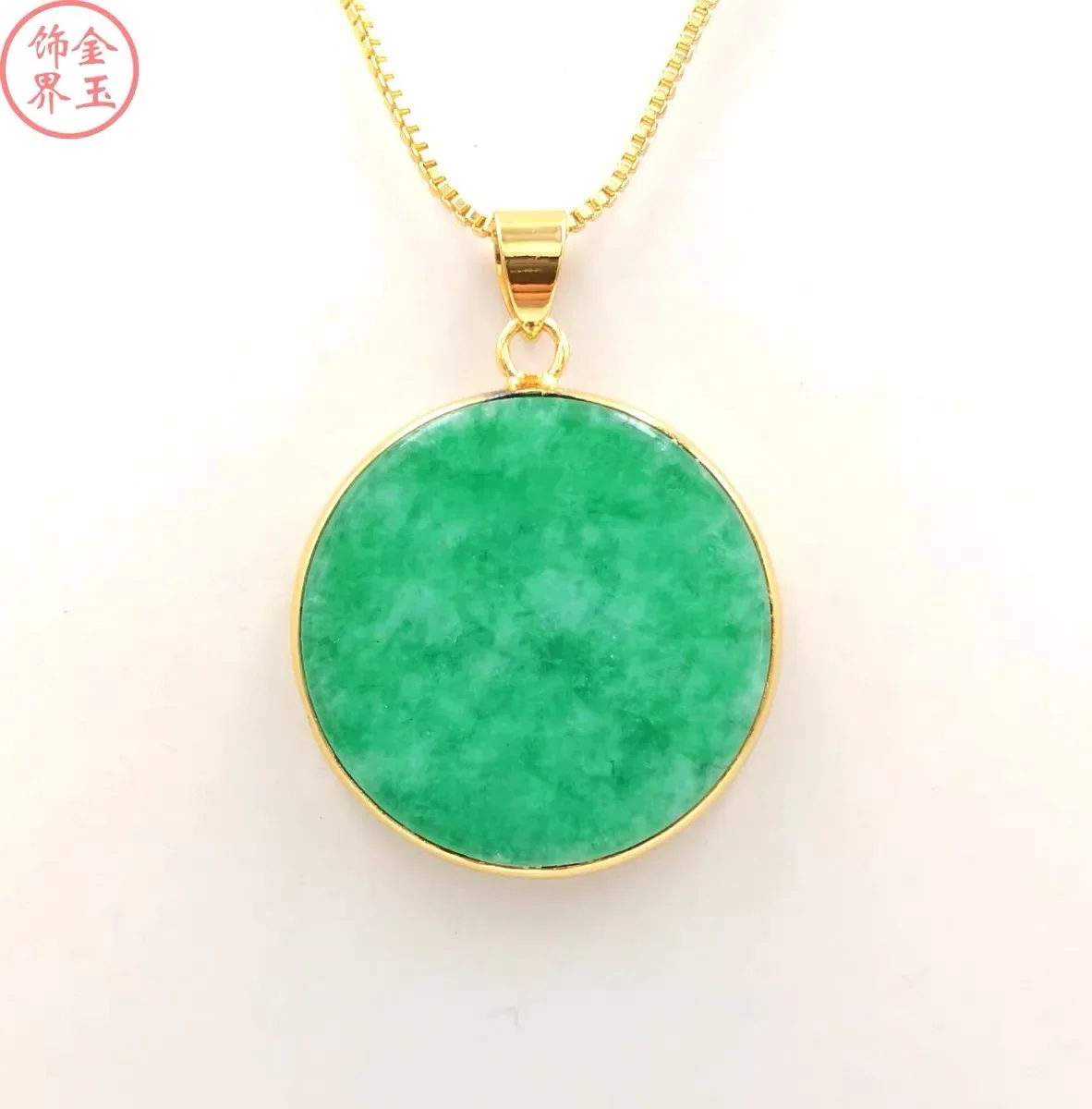 Gebeeldhouwde Natuurlijke Groene Jade Hanger Chinese Liefde Ketting Charme Jadeite Sieraden Mode Gelukkige Vrouw Amulet Geschenken