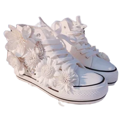 Women Sneakers Comfortable Butterfly Sweet Flowers High Top White Canvas Shoes Strap Round Toe Vulcanized Shoes Customize Colors