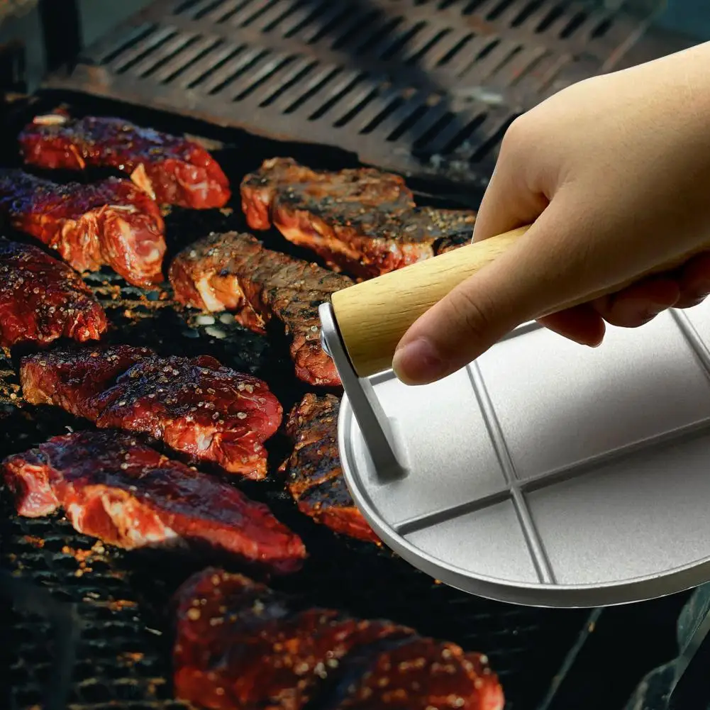 Barbecue Meat Press Heat-resistant Wooden Handle Iron Round Burger Press Kitchen Tool Meat Press Plate BBQ