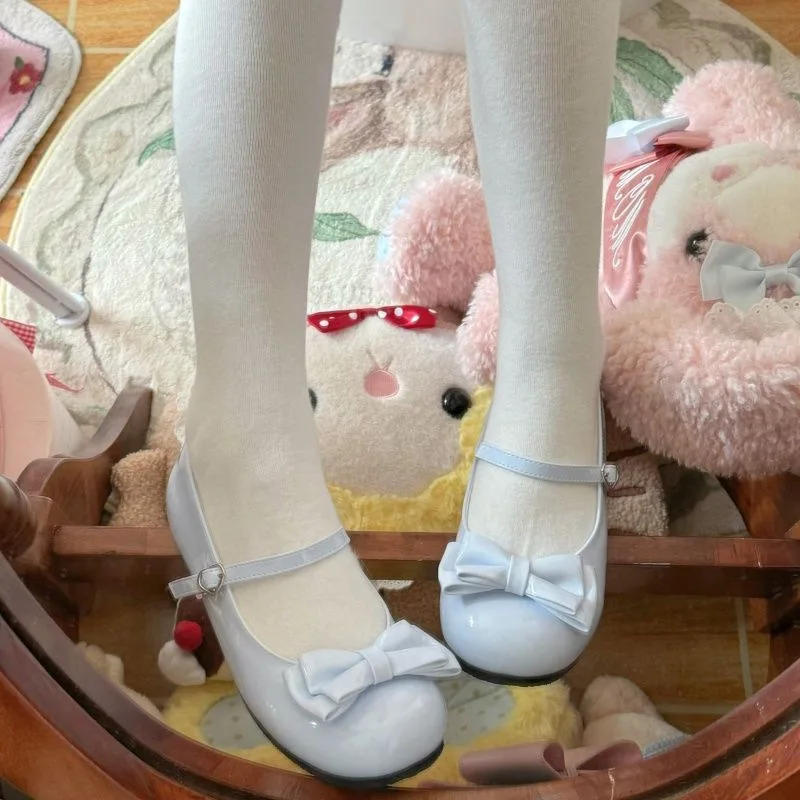 Image of 2025 neue Herbst Kawaii Lolita Schuhe Bogen Nette Weiche Mädchen College Wind JK Uniform Mary Jane Runden Kopf Frauen Kleine Leder schuhe