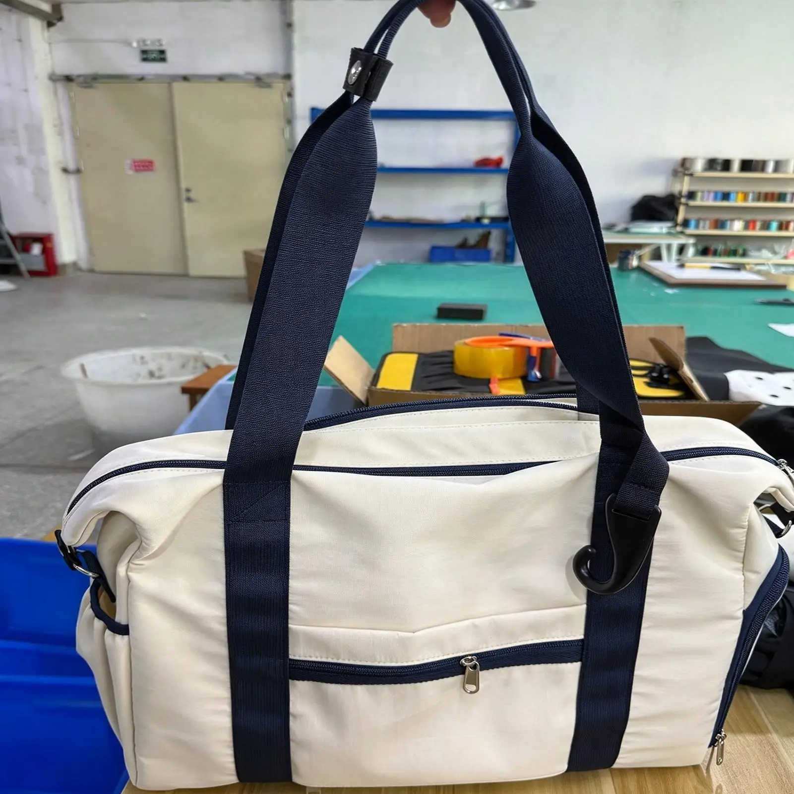 Tennis Bags For Women Holds 2 Rackets Badminton Gear Tote With Ventilated Shoe Compartment And Wet Pocket Fits 15.6in Laptop