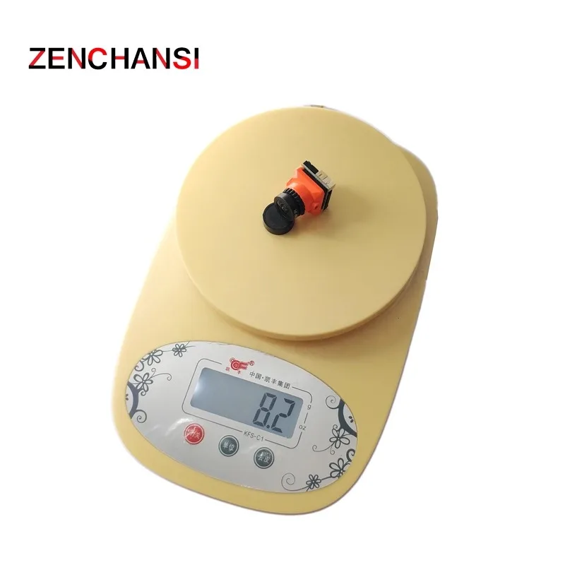 Kamera FPV Sky Wheel 1500TVL Wysokie Rozdzielczości Obiektyw 19mm PAL/NTSC Przełączalny 8.2G do Dronów FPV Quadcopter