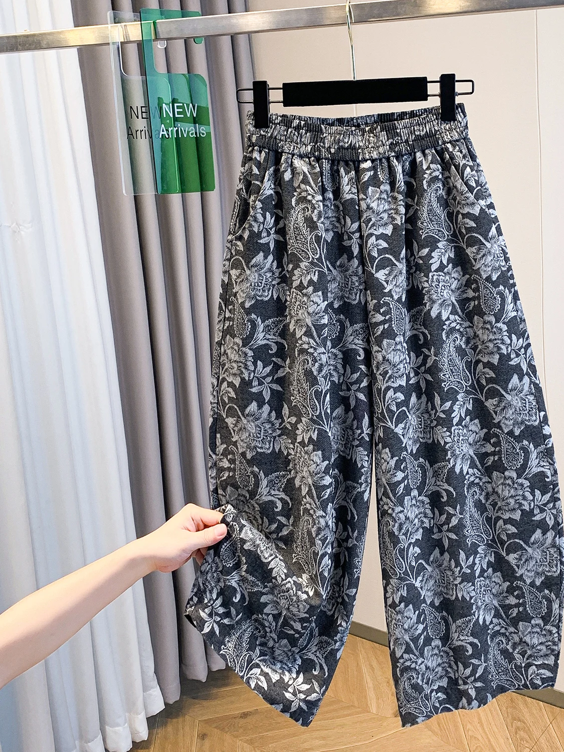 Retro-Hose aus schwerem Baumwollleinen mit elastischer Taille, schmal, gerade, lässig, Neun-Minuten-Hose mit weitem Bein, Blumenstickerei, lockere Passform