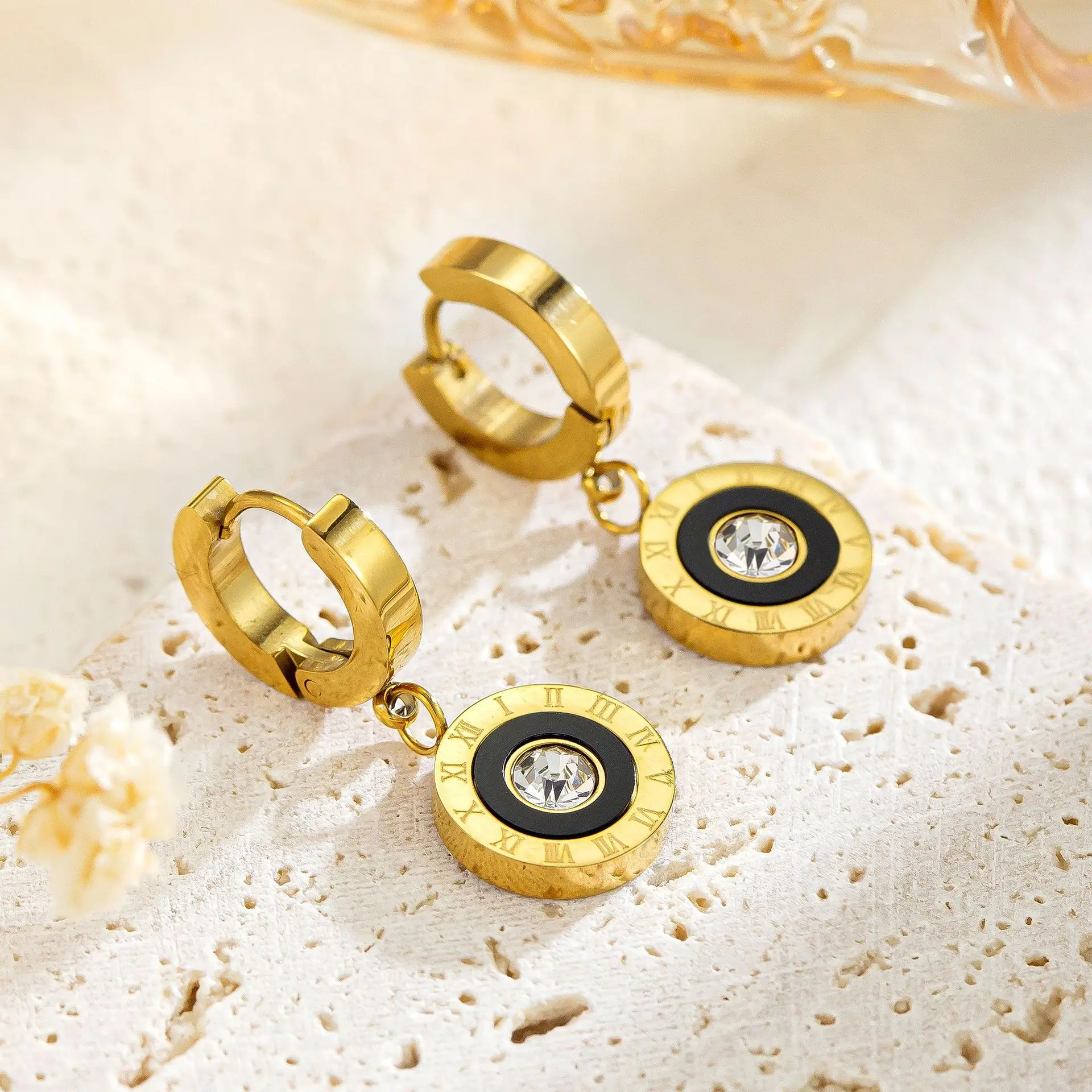 316L Stainless Steel New Fashion Fine High-end Jewelry Zircon Roman Numerals Round  Circle Studs Earrings For Women oorbellen