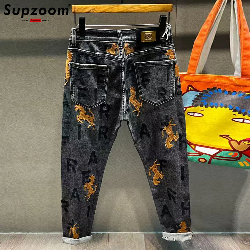 Supzoom New Arrival Hot Sale Top Fashion Embroidery Light Jeans Men Abstract Pattern Casual Ethnic Motifs Denim Four Seasons